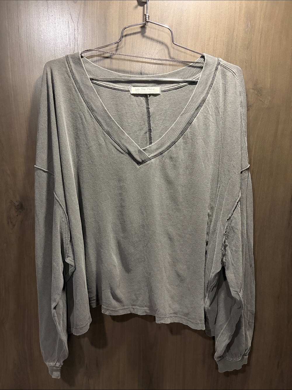 Free People Gray V-Neck oversized Long Sleeve Top size medium